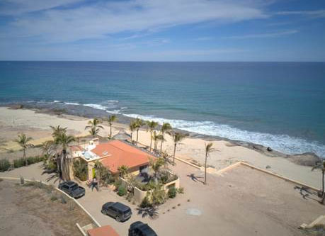 Beachfront Home  3 BR – 3.5 BA I Casa Enchanted Point | Vinorama | Beach frontage: 370 Feet | 60 minutes north of San Jose del Cabo