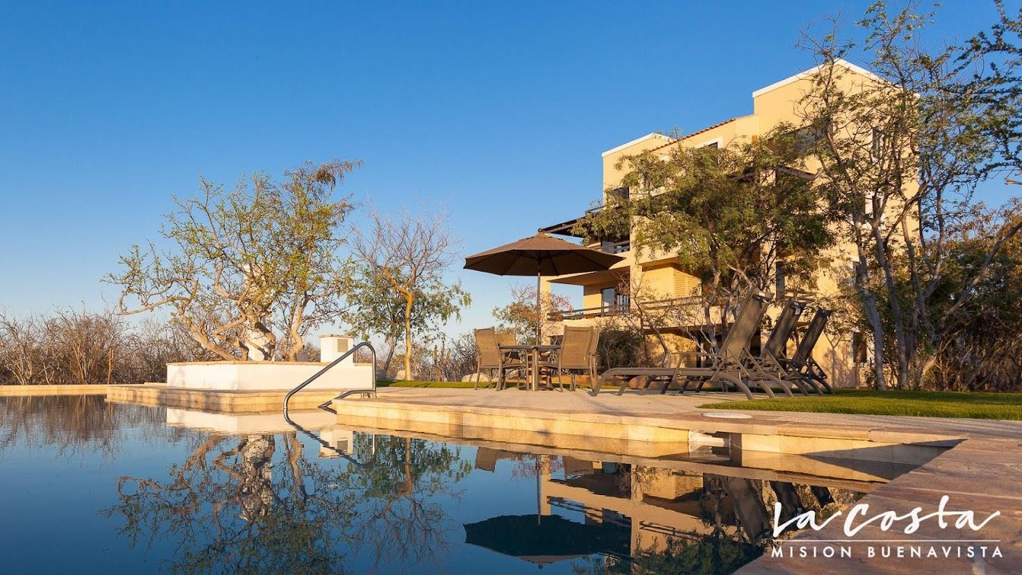 La Costa Condominiums